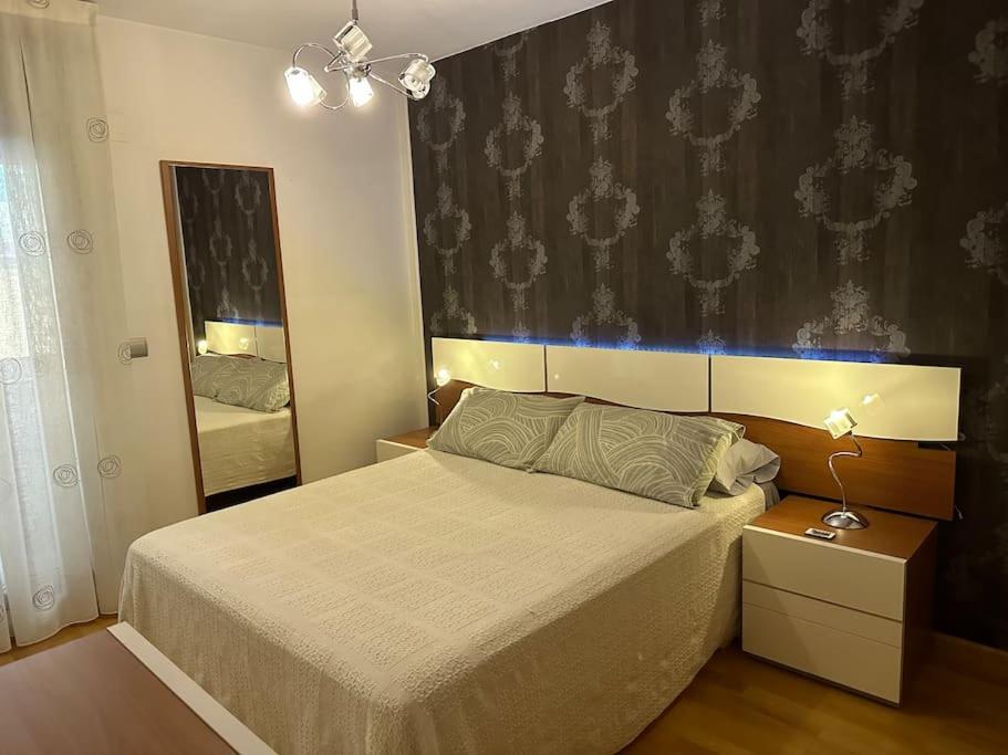 Apartment En Delicias 'hector' - Parking Incluido *